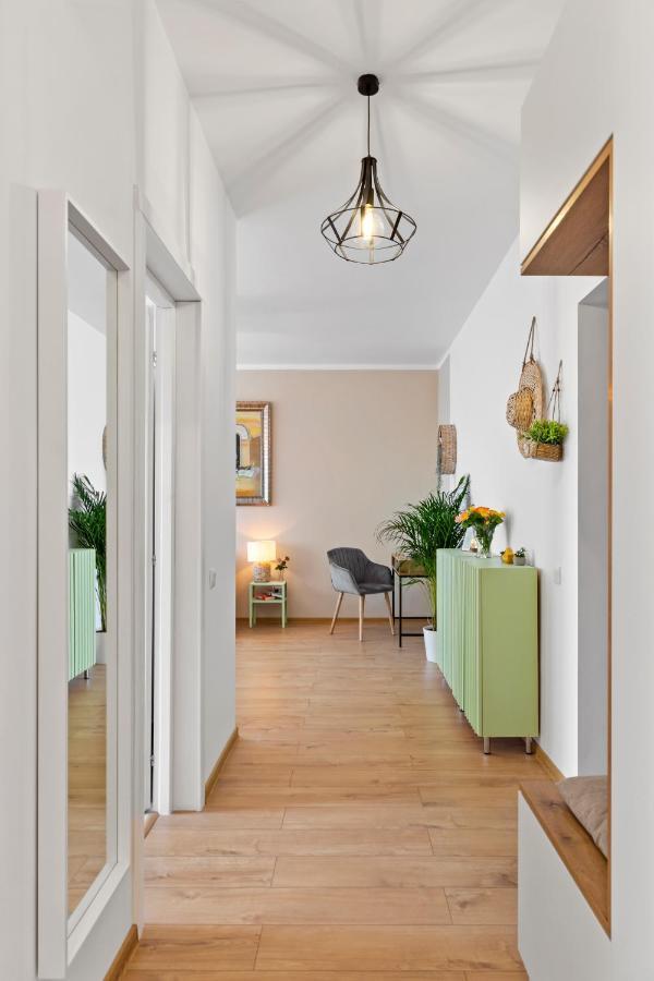 Artistry - Harmony In 1Br Apartment Bucharest Exterior photo